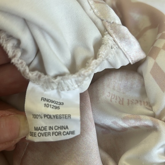 Pacsun Pink and White Graphic Tank Crop Top size small tye back - Picture 5 of 8